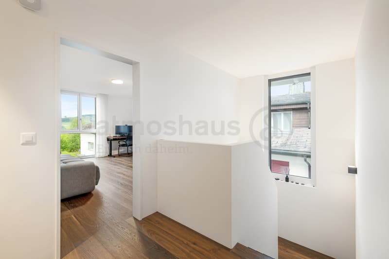 Casa unifamiliare moderna a Heimiswil con grande terreno e terrazza (6)
