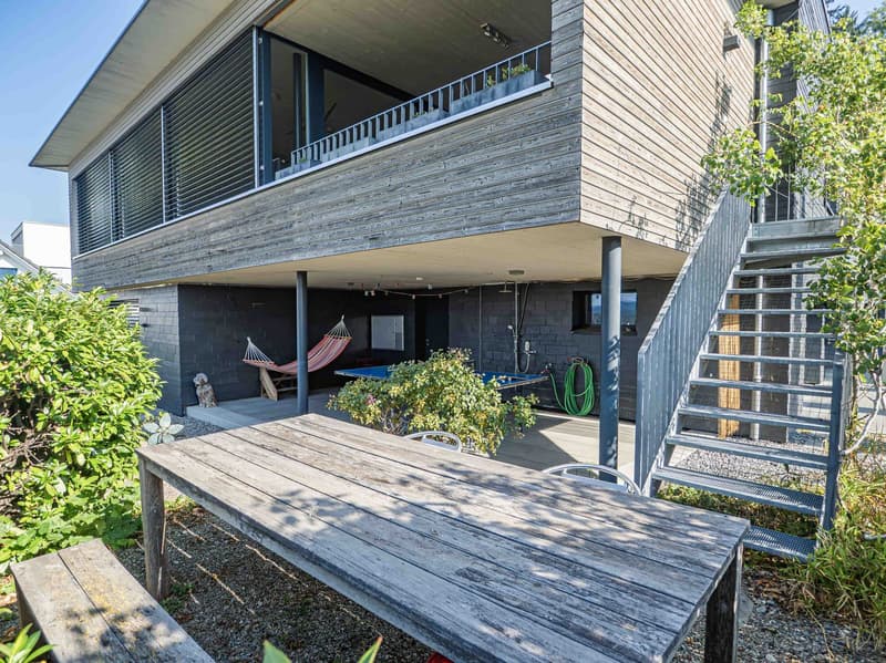 Architektur, Aussicht und Komfort – aussergewöhnliches EFH am Chestenberg (10)