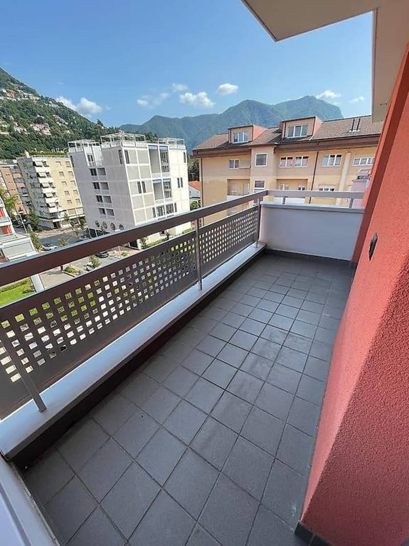 Miete 2.5-Zimmer-Wohnung sehr hell - 5. und letzte Etage (2)
