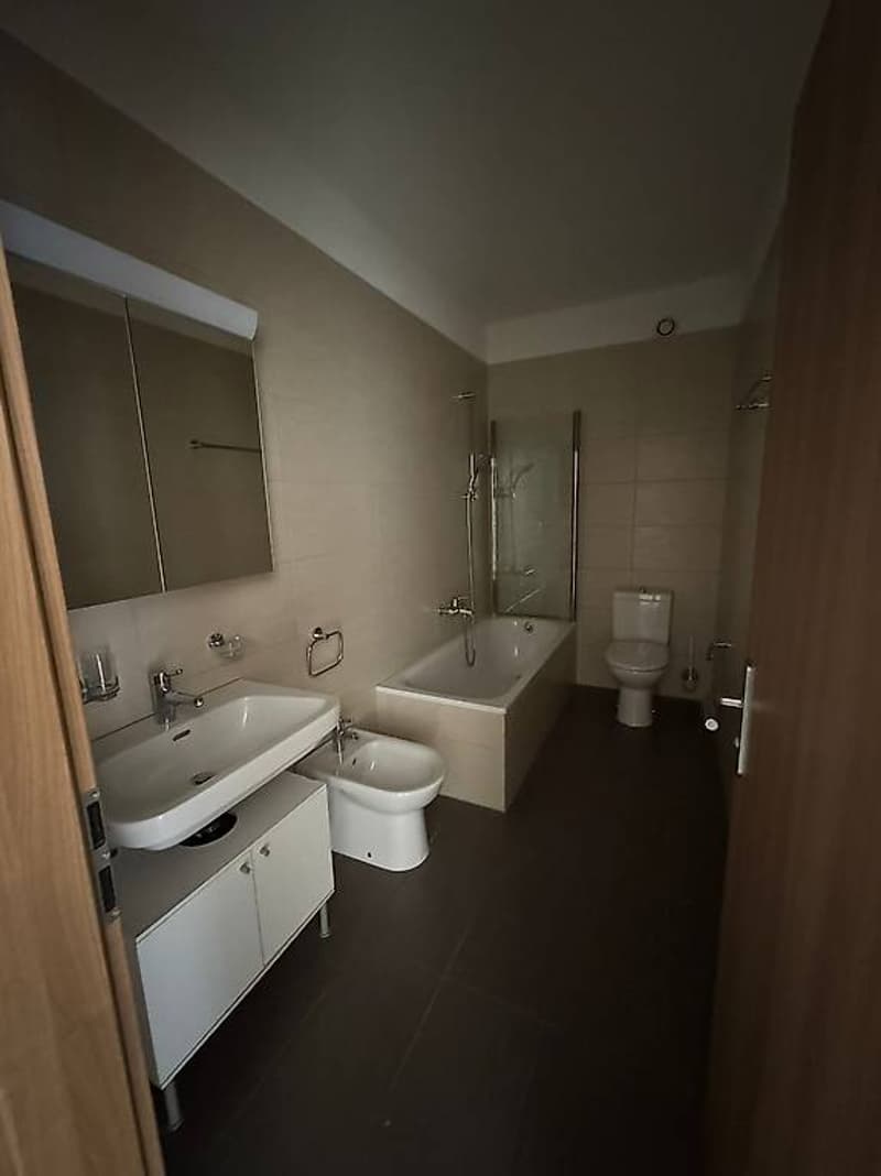 Affittasi appartamento 2.5 locali molto luminoso (6)
