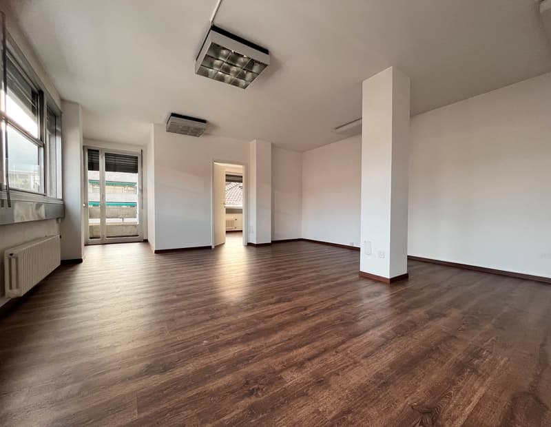 Ufficio ristrutturato in affitto a Chiasso (1)