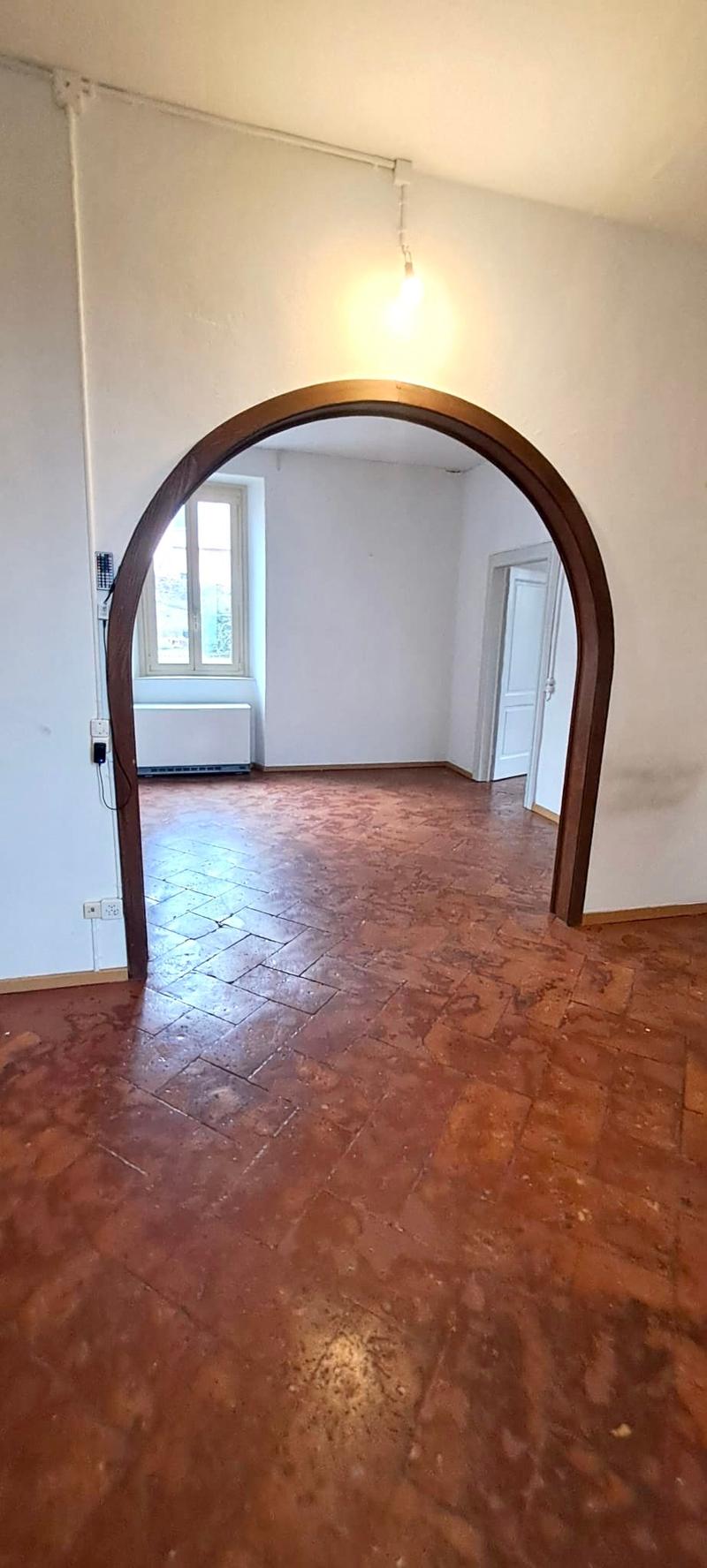 3 1/2 Zimmer Wohnung im Zentrum von Balerna (3)