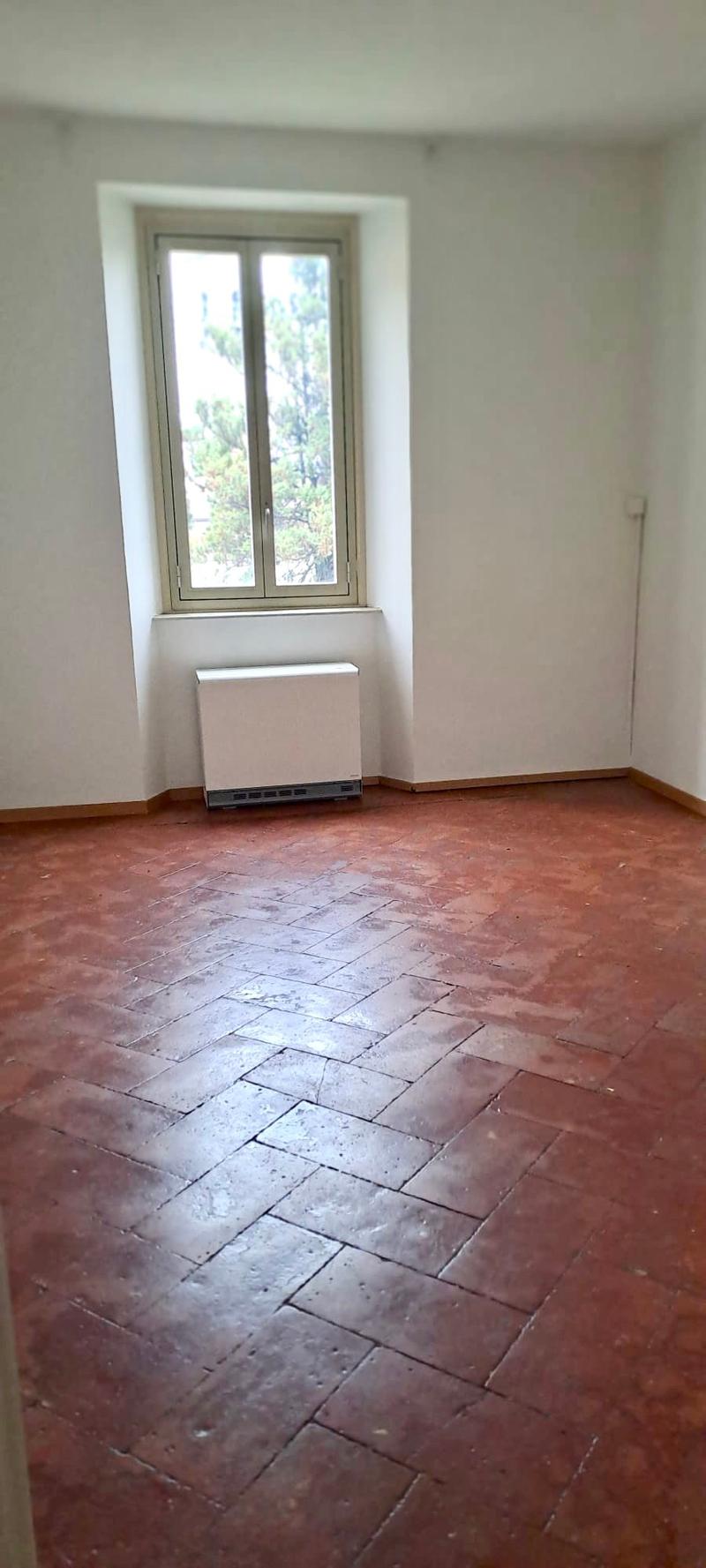 3 1/2 Zimmer Wohnung im Zentrum von Balerna (8)