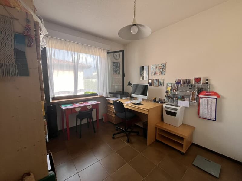 LOSONE - CASA BIFAMILIARE CON GRANDE GIARDINO (14)