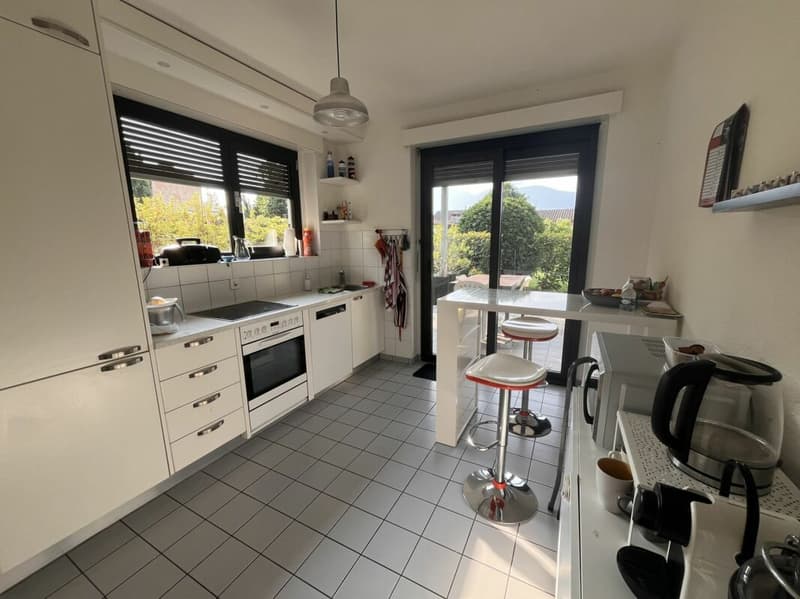 LOSONE - CASA BIFAMILIARE CON GRANDE GIARDINO (22)