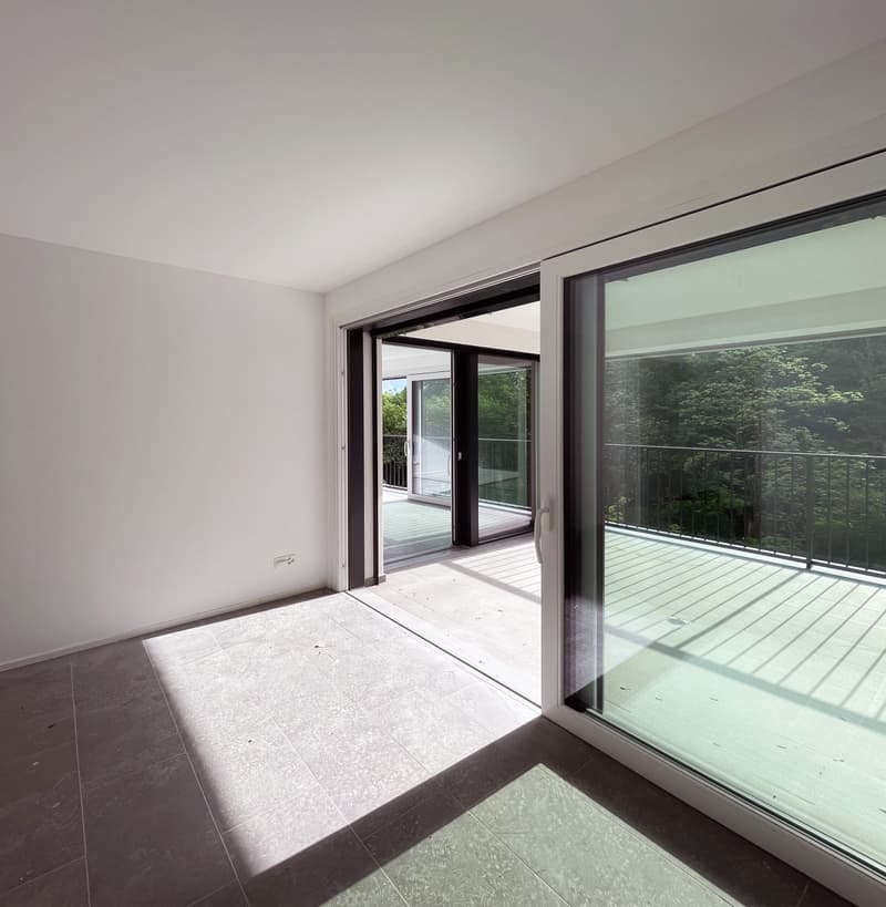 Hervorragendes Investment: Großzügige 3.5-Zimmer-Wohnung mit großer Terrasse und Garten (2)