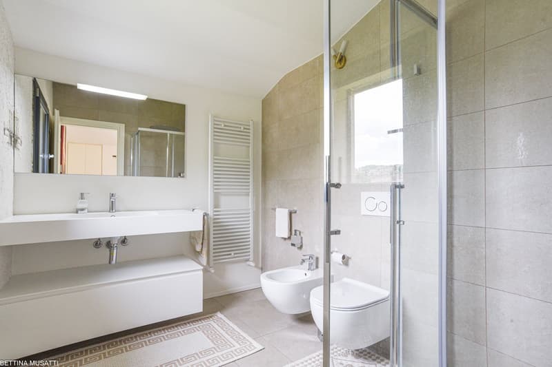 VACALLO – PENTHOUSE EXCLUSIF AVEC TERRASSES PANORAMIQUE ET JACUZZI DANS UN EMPLACEMENT PRESTIGIEUX (13)