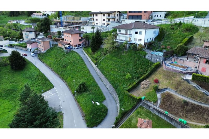 Terreno Edificabile con versatili opportunità (2)