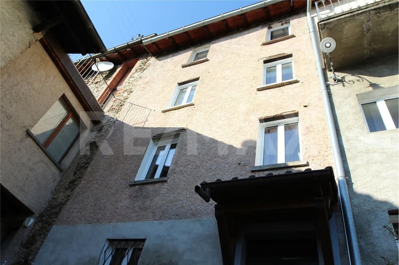 Valcolla: Unica e rara casa nel nucleo con progetto di ristrutturazione. Anche per vacanza! (1)