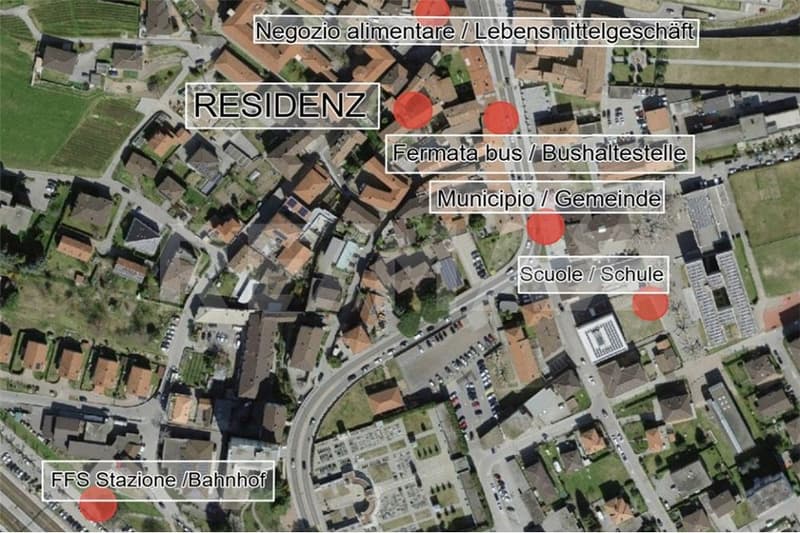 IMMOBILE a REDITO; Casa plurifamiliare 10 x appartamenti, 1 x negozio cortile privato e giardino (2)
