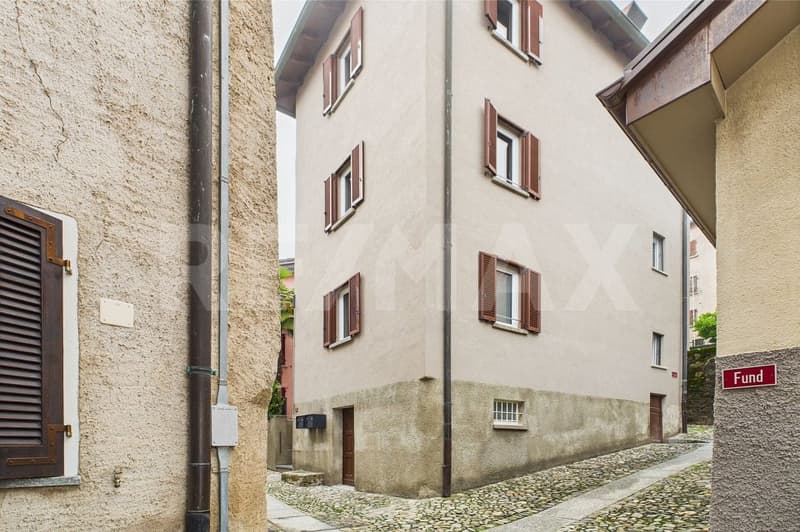 Casa intera o 2 appartamenti, rinnovata di recente, a Miglieglia (2)