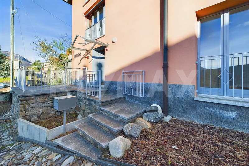 Casa singola su tre livelli con vista strepitosa - AFFITTO (2)