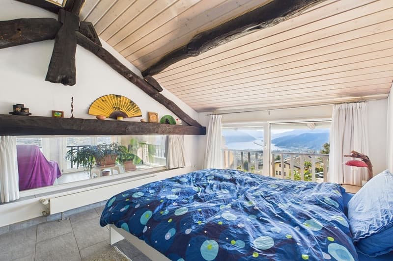 Casa bifamiliare con vista lago eleganza comfort e relax (1)