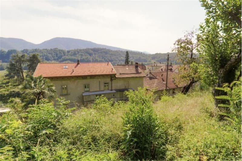 Terreno edificabile ideale per chi cerca la tranquillità (1)