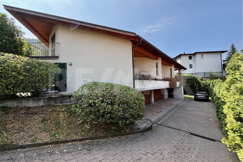 Villa esclusiva a Pregassona Due abitazioni, massima privacy e straordinario potenziale di sviluppo (1)