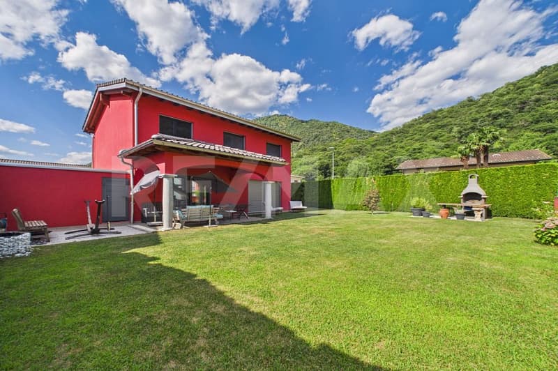 Comfort, spazio e qualità elegante villetta indipendente con giardino a Camignolo (1)