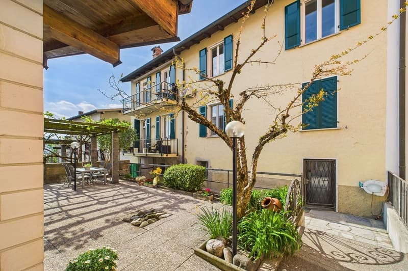 Proprietà a reddito in zona centrale - 3 appartamenti rinnovati con giardino (1)
