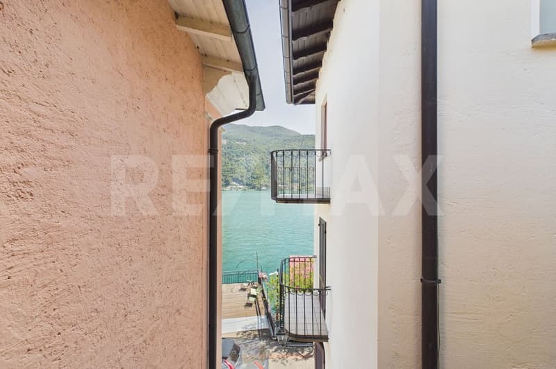 MORCOTE - Casa di nucleo a pochi passi dal lago (2)