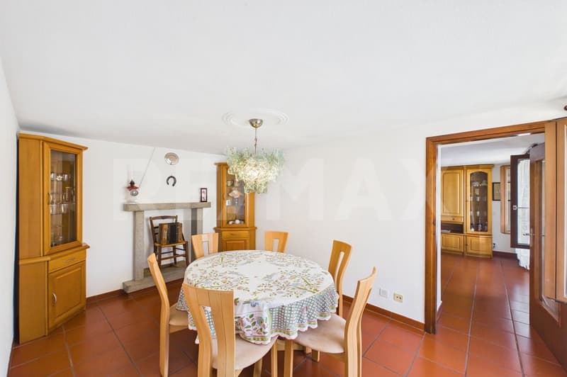 Autentica casa di nucleo di tre piani con giardino - rustico e terreni (2)