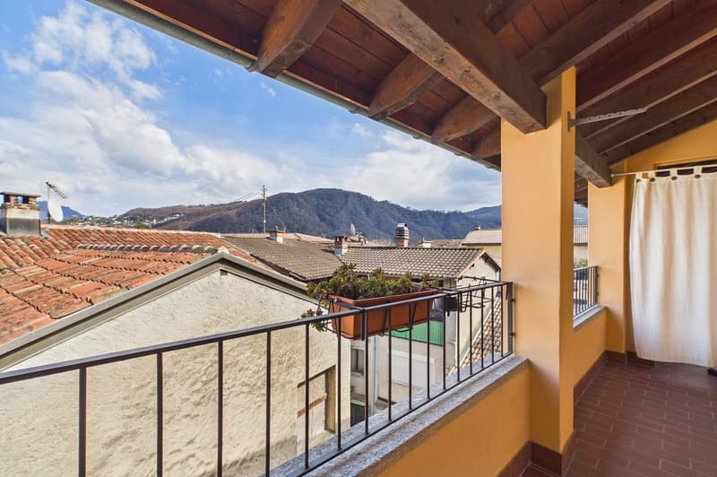 Appartamento a Caslano di 3 ½ locali a 50 metri dal lago di Lugano (2)