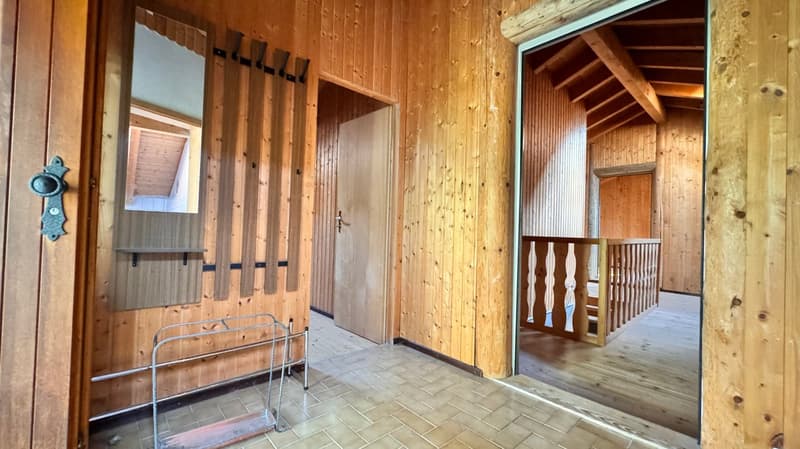 Rif. 2018 TESSINISCHES DOPPELHAUS - GROßES POTENZIAL IN DER GRÜNEN LAGE MIT AUTOBOX (5)