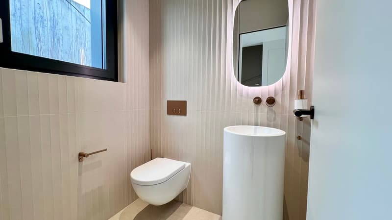 VILLA or DUPLEX APARTMENT CHARMING LAKE VIEW (19)