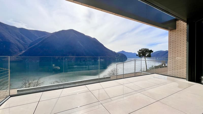 VILLA or DUPLEX APARTMENT CHARMING LAKE VIEW (6)