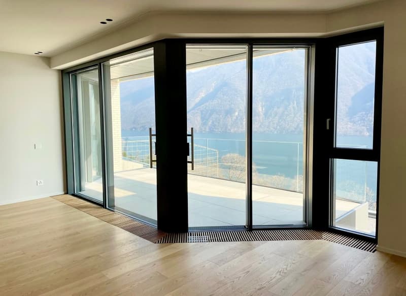 VILLA or DUPLEX APARTMENT CHARMING LAKE VIEW (27)