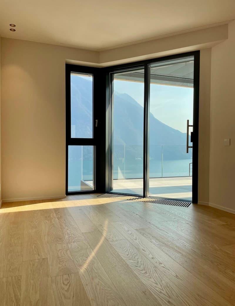 VILLA or DUPLEX APARTMENT CHARMING LAKE VIEW (26)