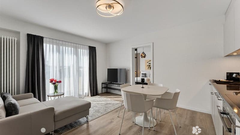 Moderne möblierte 2-Zimmer-Wohnung mit Service und Balkon in Biel (3)