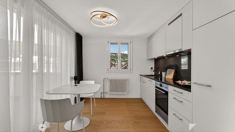Eklusive möblierte 2.5-Zimmer Attika Wohnung mit Service und Terrasse in Biel (6)