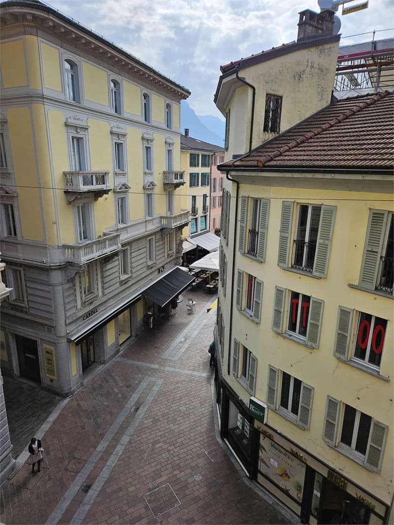 Lugano centro, affitto ufficio 2.5 loc di 120 mq (13)