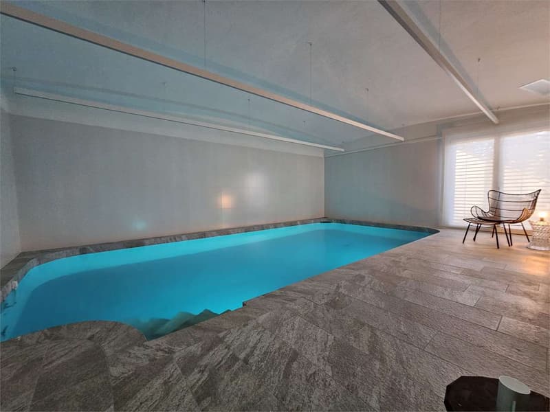 Vezia, splendide villa avec piscine intérieure (3)