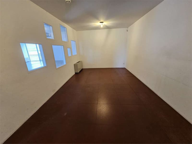 Sant'Antonino, 250 sqm office for rent + adjacent warehouses (6)
