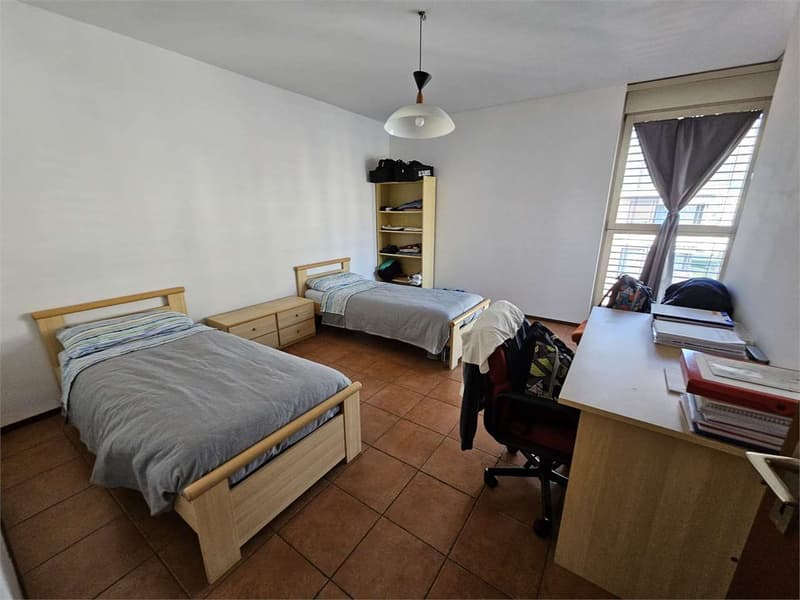 Mendrisio, interessante 3.5 locali con balconi (9)