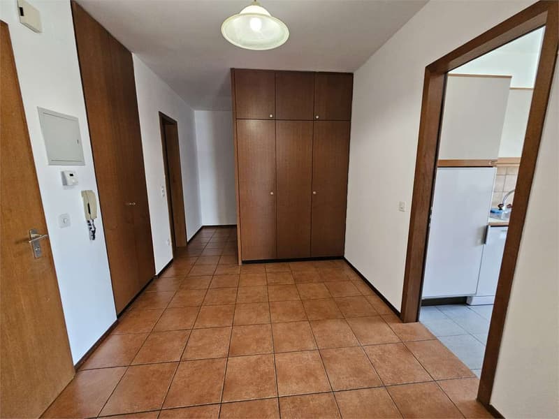 Mendrisio, interessante 3.5 locali con balconi (3)