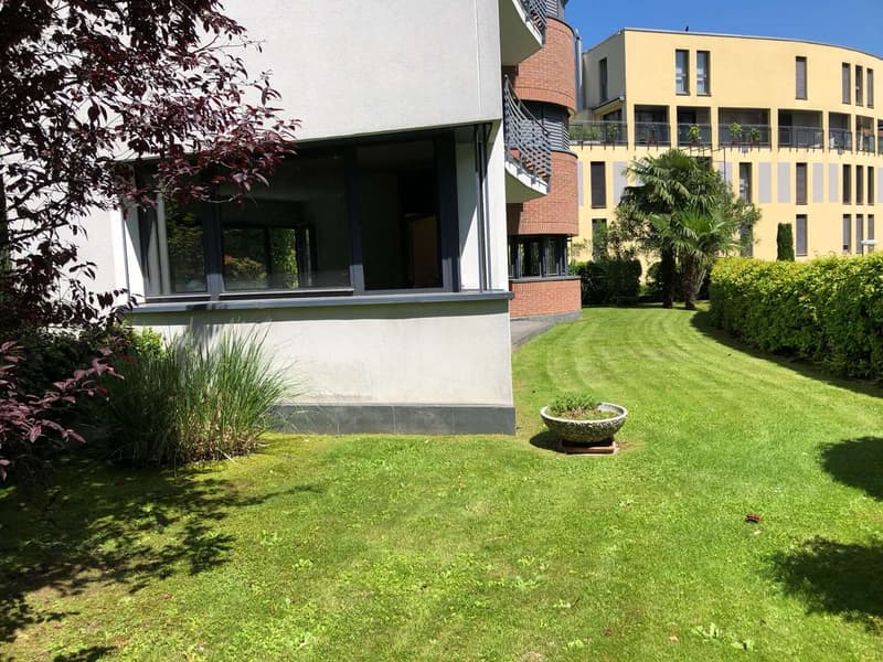 Appartement particulier avec jardin (11)