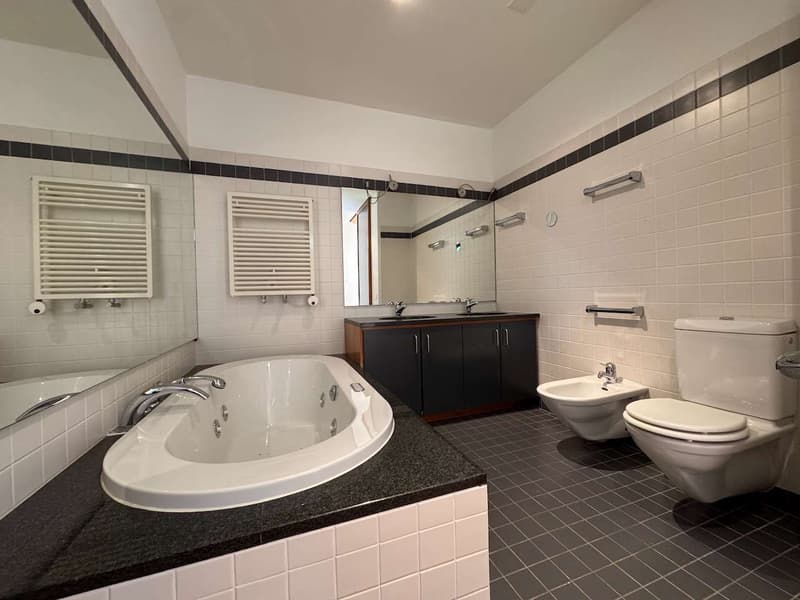 Appartement particulier avec jardin (9)