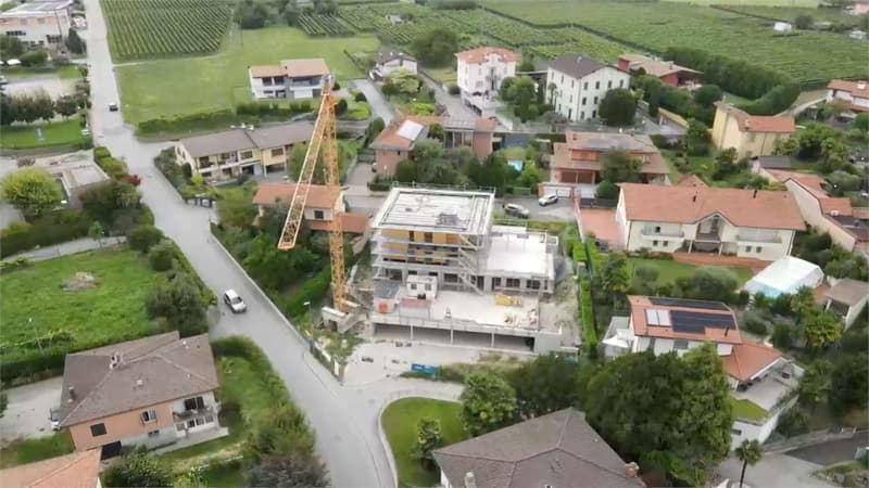 Nuova construzione in posizione prestigiosa (2)