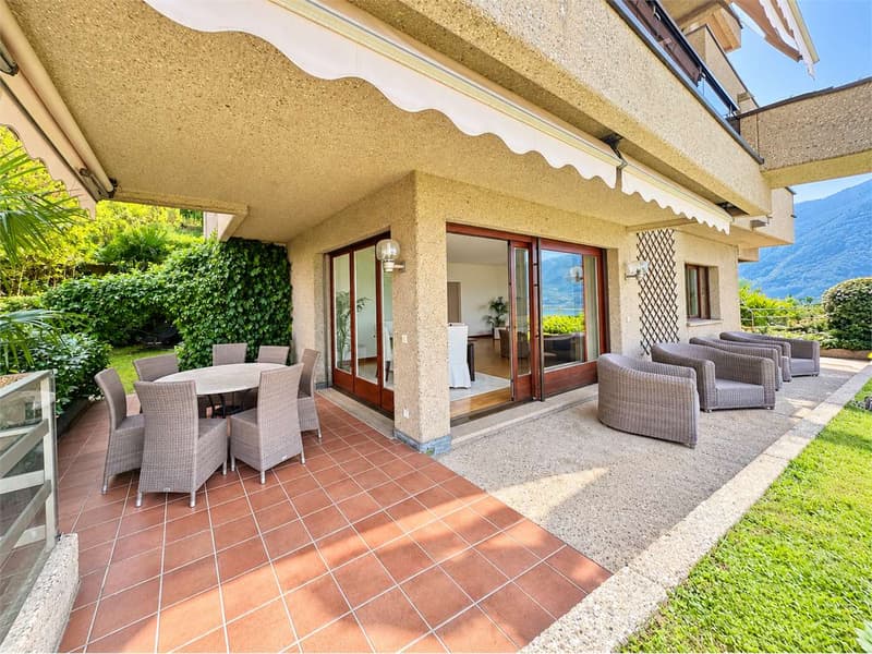 Appartamento vista lago con giardino (3)