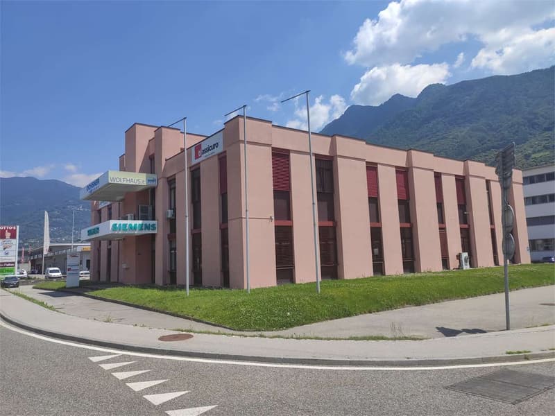 Camorino, Büro von 152 m² (12)
