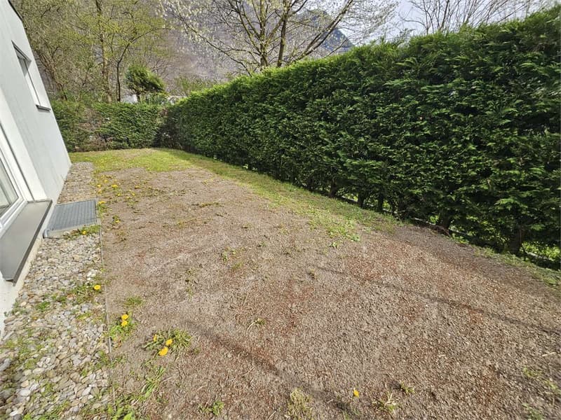 Iragna, affitto 2.5 locali piano terra con giardino privato (5)