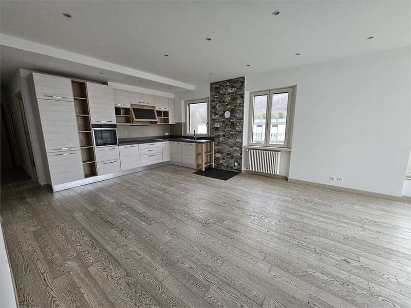 Sonvico, 3.5-Zimmer-Wohnung zur Miete, renoviert (8)