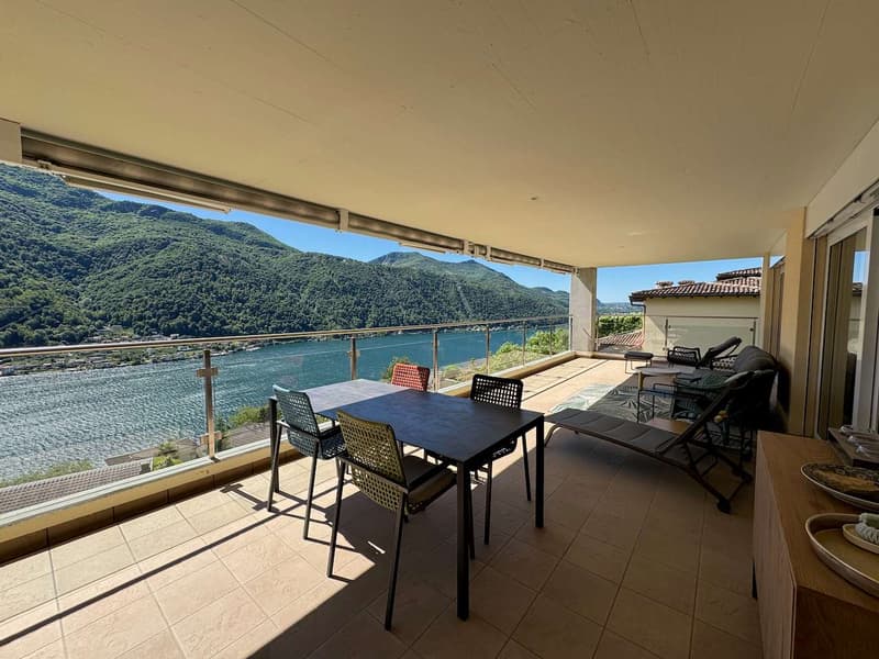 Attico panoramico con ampia terrazza e vista lago (5)