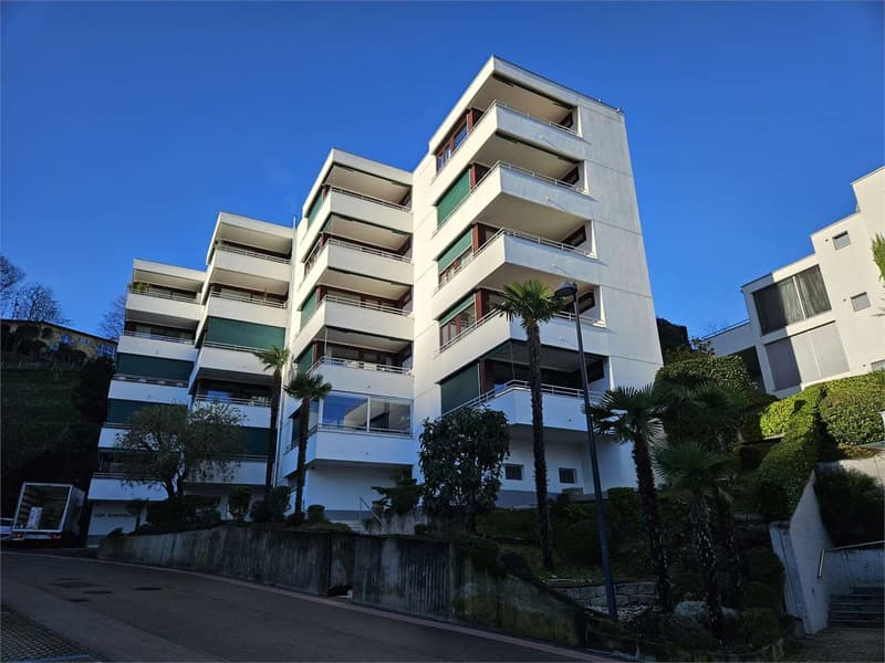 Lugano Paradiso, appartement 2.5 pièces avec vue sur le lac à louer (2)