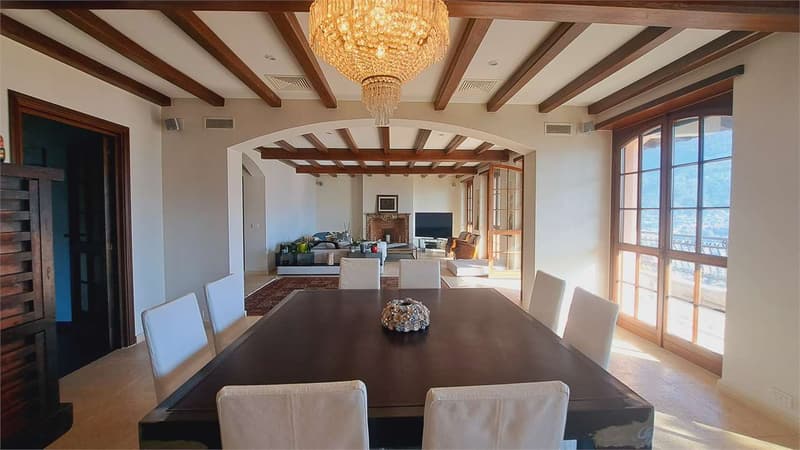 Villa mit Pool (5)
