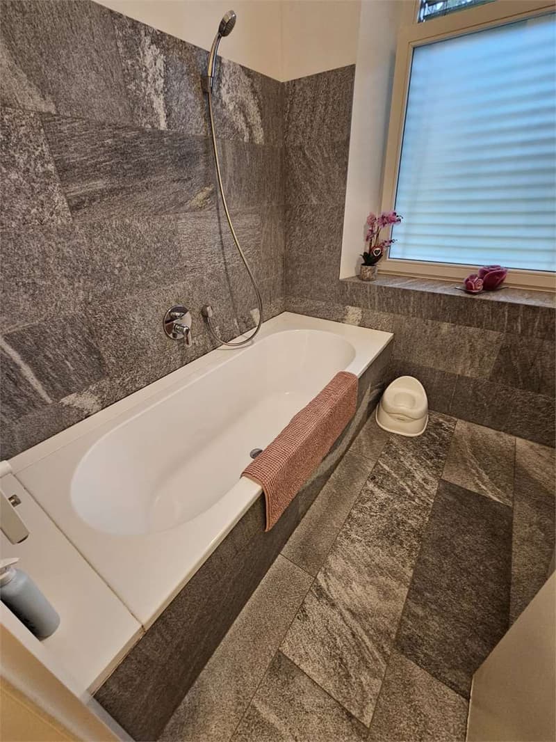 Lugano centre-ville, duplex 5.5 pièces dans une villa d'époque (13)