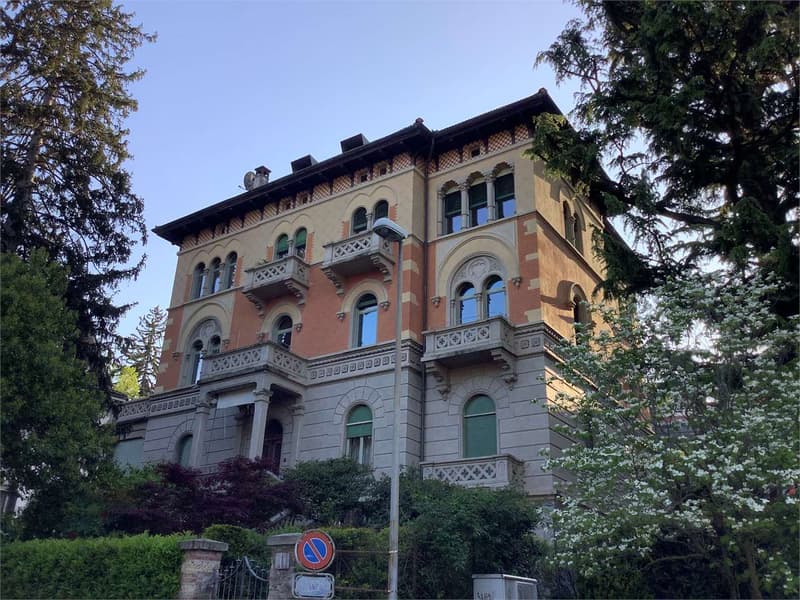 Lugano centre-ville, duplex 5.5 pièces dans une villa d'époque (2)