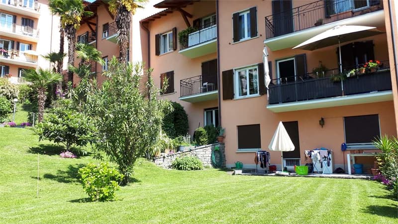 Lugano, schönes 2.5-Zimmer-Wohnung mit Balkon (2)