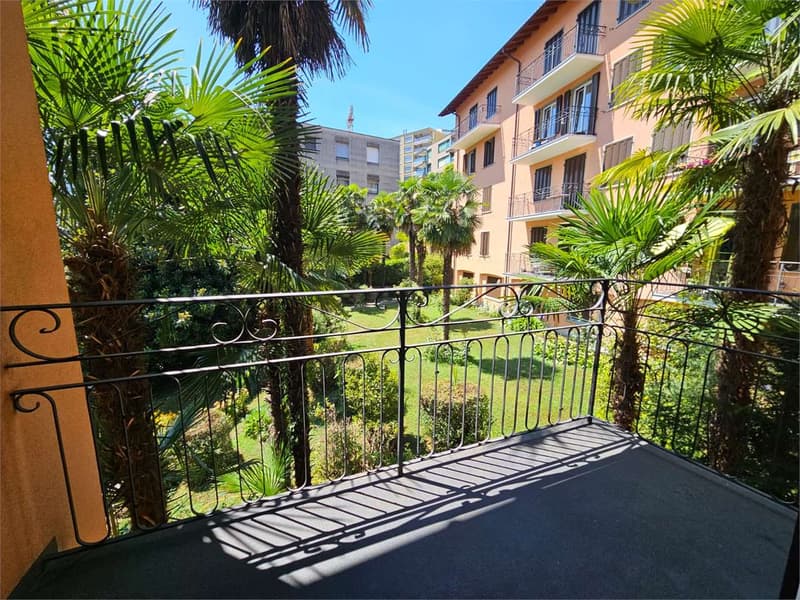 Lugano, schönes 2.5-Zimmer-Wohnung mit Balkon (5)